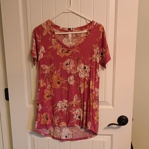 Womans XS LuLaRoe Pink Floral Short Sleeve Tee